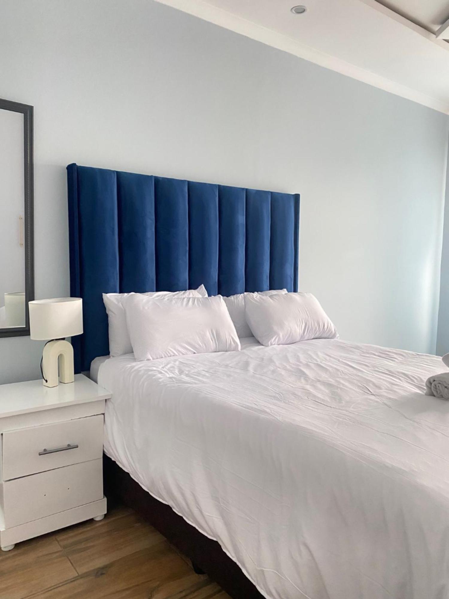 Airport Imperial Guest House 켐턴파크 외부 사진